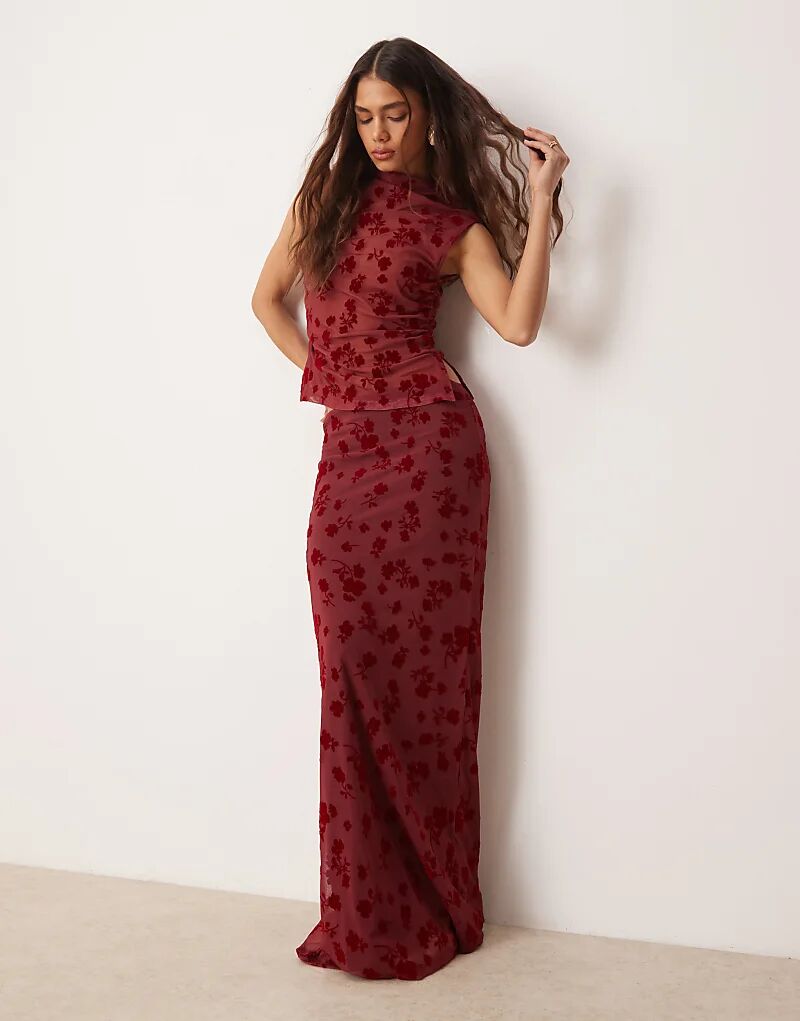 Юбка макси с низкой посадкой из сетчатой ткани с флоковым узором красного цвета ASOS DESIGN
Юбка макси с низкой посадкой из сетчатой ткани с флоковым узором красного цвета ASOS DESIGN