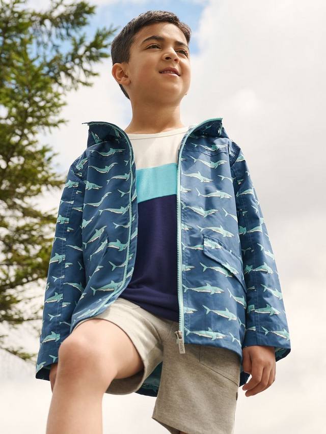 Детская куртка с капюшоном и принтом акулы Hatley, Patriot Blue
Детская куртка с капюшоном и принтом акулы Hatley, Patriot Blue