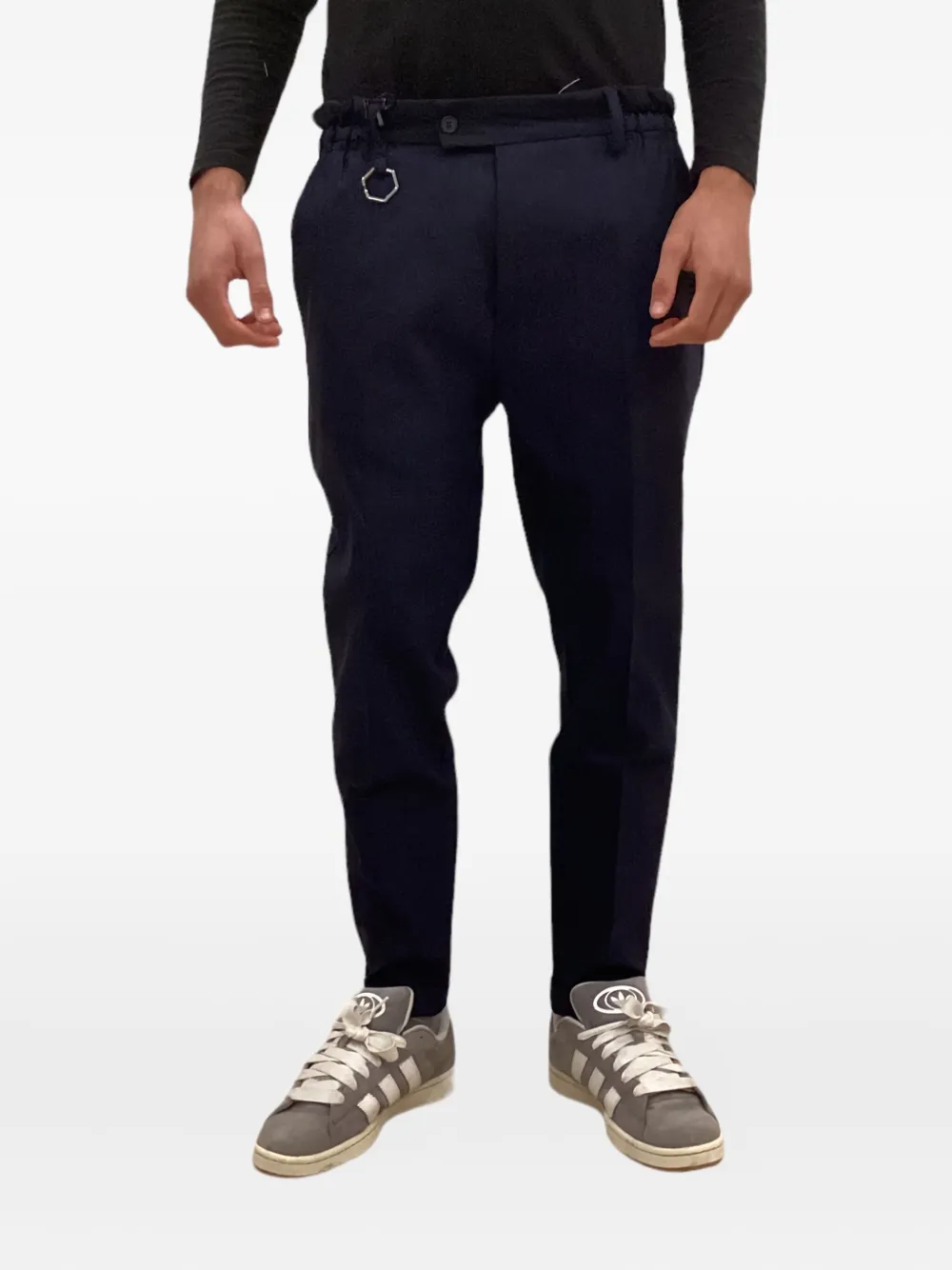 Брюки со складками и кольцевыми деталями YES LONDON, синий
Брюки со складками и кольцевыми деталями YES LONDON, синий