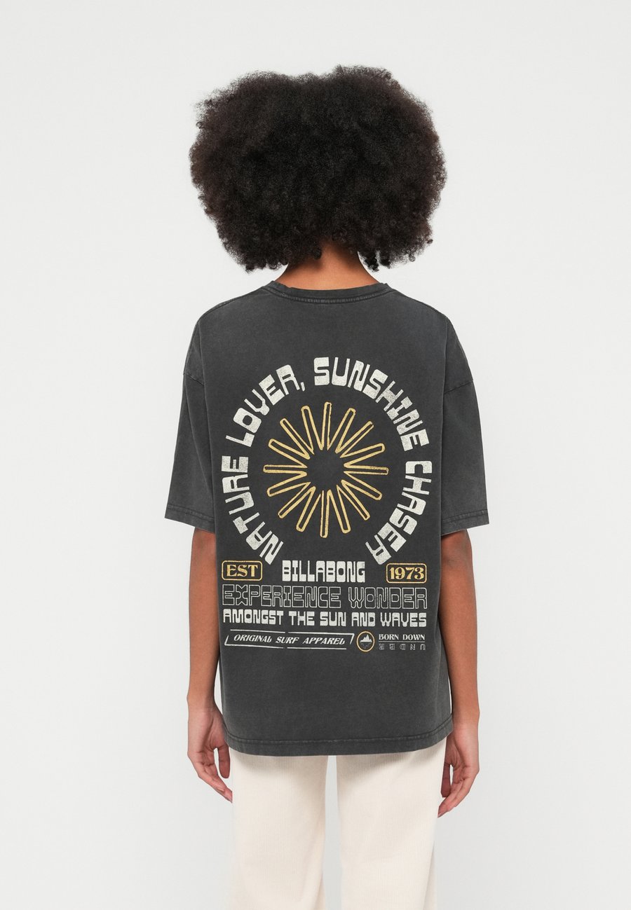 Футболка Billabong SUNSHINE CHASER, Off Black/Black, Черный, Футболка Billabong SUNSHINE CHASER, Off Black/Black
Футболка Billabong SUNSHINE CHASER, Off Black/Black, Черный, Футболка Billabong SUNSHINE CHASER, Off Black/Black