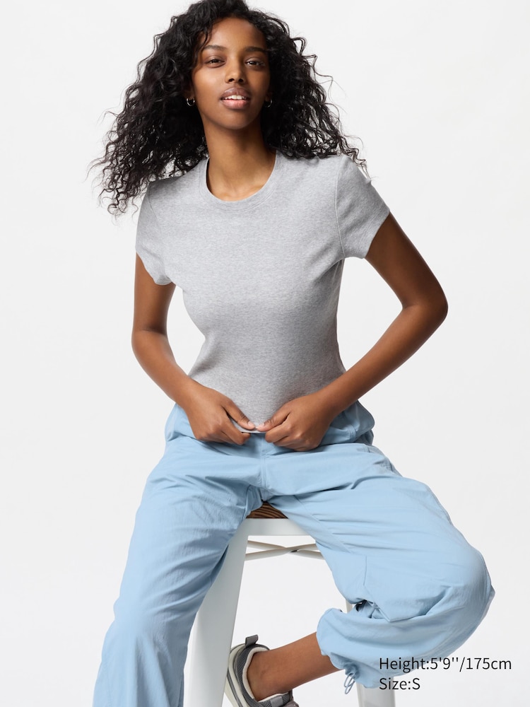 Мини футболка Uniqlo, цвет 03 серый
Мини футболка Uniqlo, цвет 03 серый