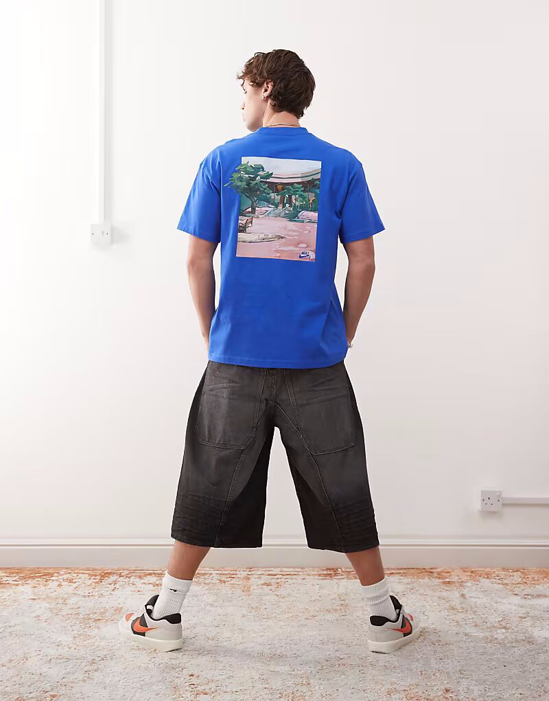 Футболка с логотипом Nike SB синего цвета
Футболка с логотипом Nike SB синего цвета