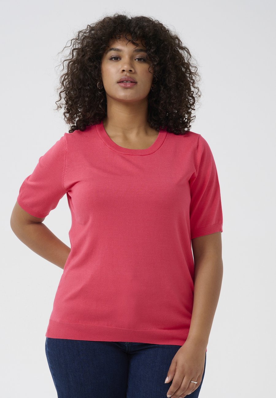 Футболка Kaffe Curve Basic T-shirt, Raspberry/Red
Футболка Kaffe Curve Basic T-shirt, Raspberry/Red