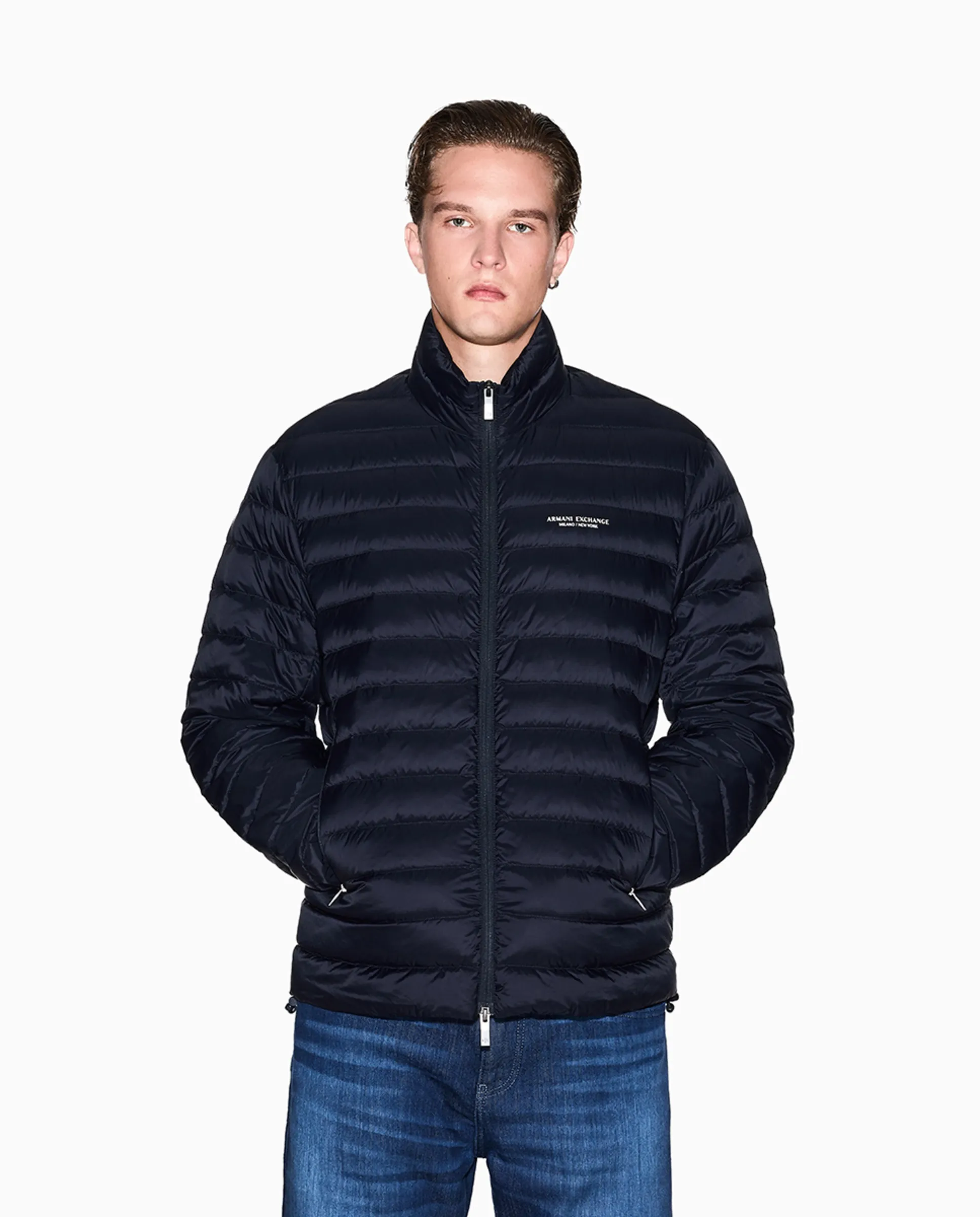 Мужская утепленная куртка на двухзамковой молнии Armani Exchange, темно-синий
Мужская утепленная куртка на двухзамковой молнии Armani Exchange, темно-синий