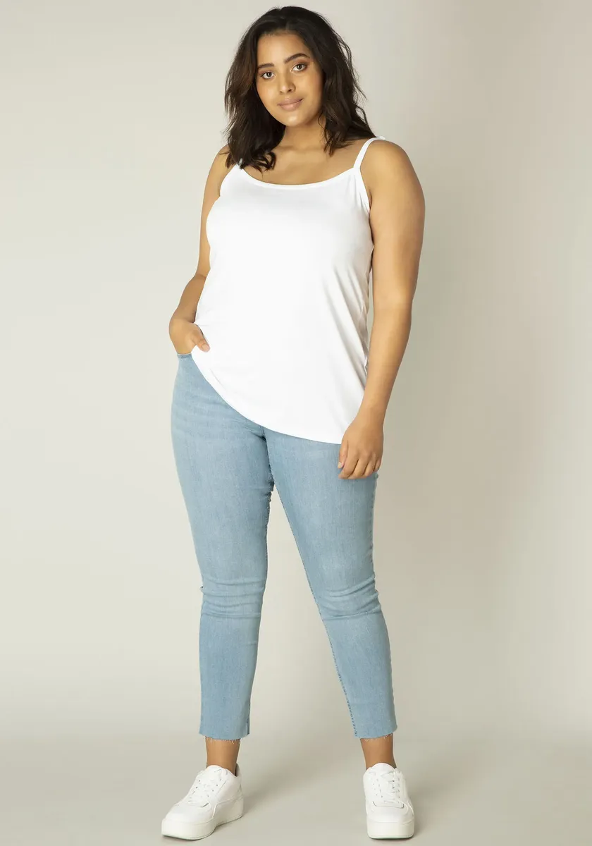 Топ пышного спагетти базового уровня "Alexa", регулируемые бретели Base Level Curvy, белый
Топ пышного спагетти базового уровня "Alexa", регулируемые бретели Base Level Curvy, белый