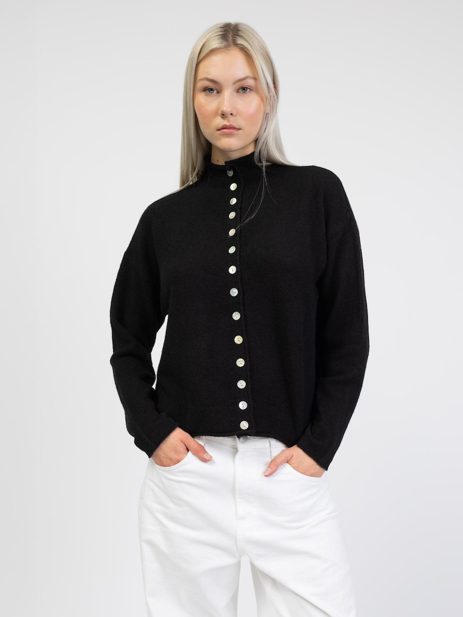 Вязаный кардиган BROKE + SCHÖN Strickjacke mit Stehkragen, черный
Вязаный кардиган BROKE + SCHÖN Strickjacke mit Stehkragen, черный