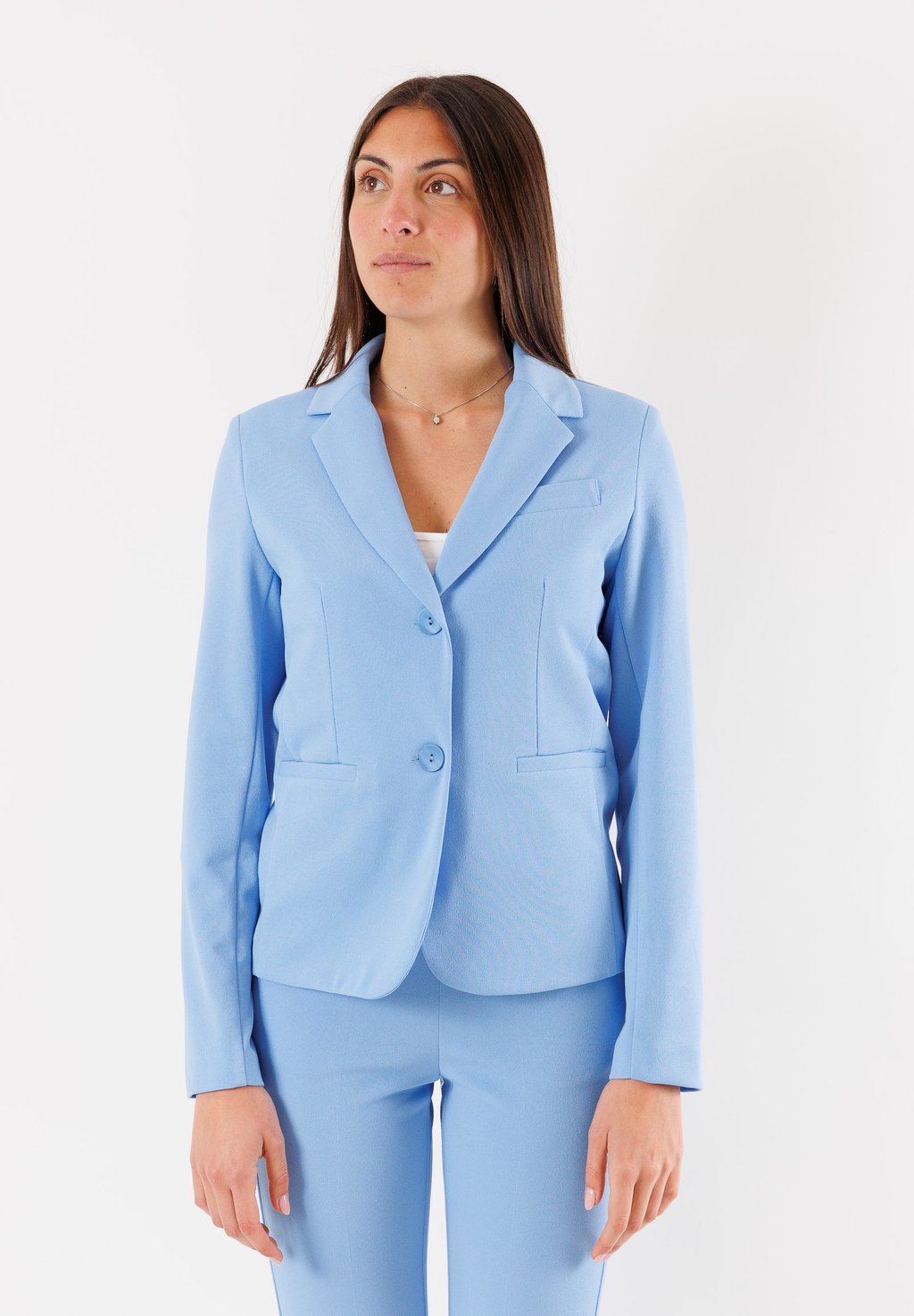 Блейзер MESANGE, светло-голубой
Блейзер MESANGE, светло-голубой