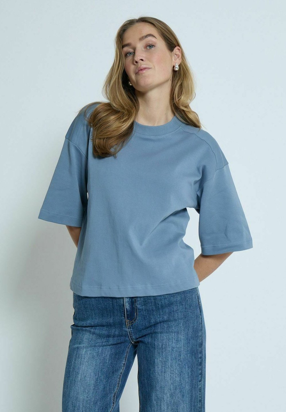 Базовая футболка FIOLA PEPPERCORN, синий
Базовая футболка FIOLA PEPPERCORN, синий