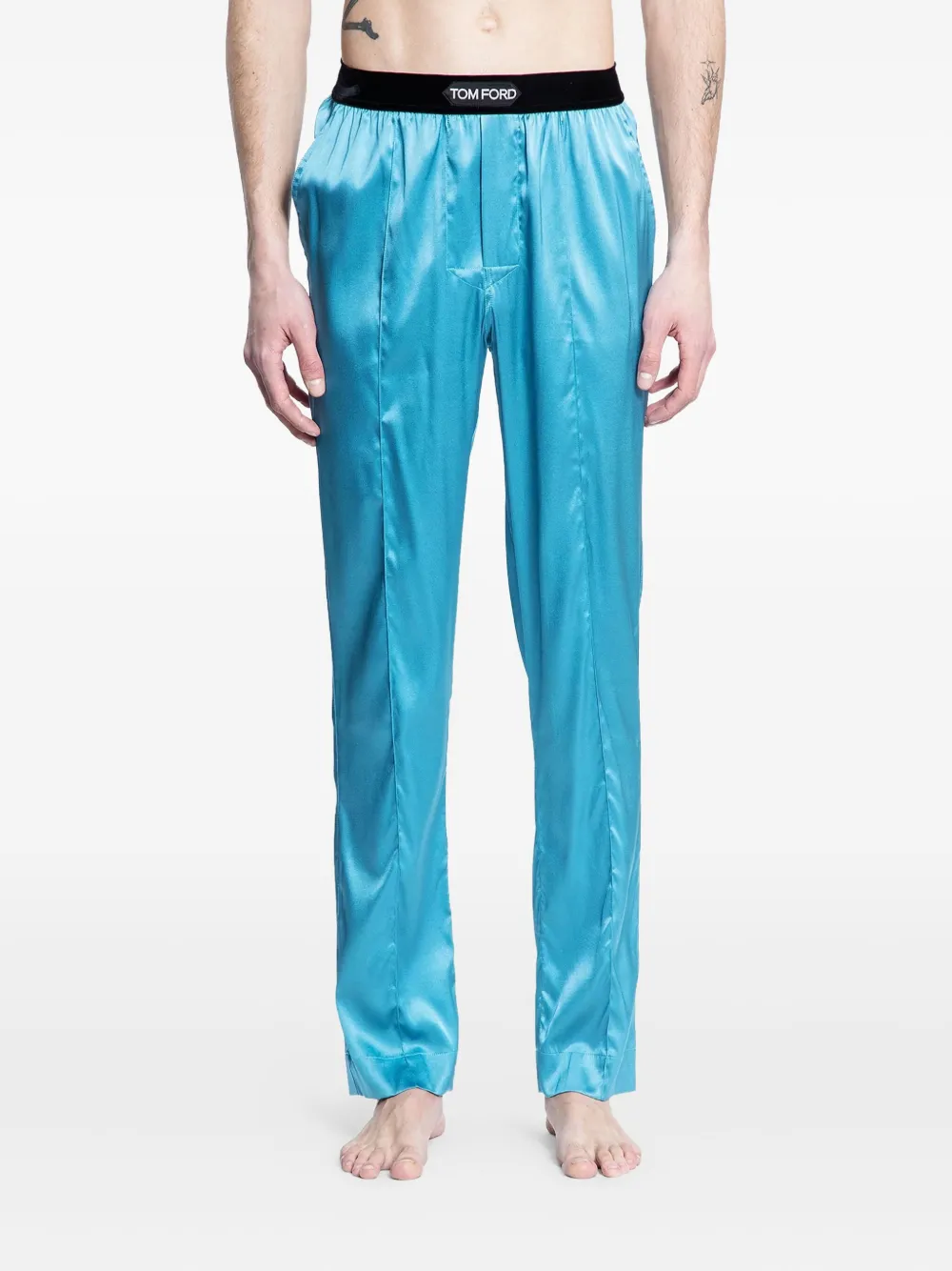 Пижама с фирменным поясом Tom Ford, синий
Пижама с фирменным поясом Tom Ford, синий