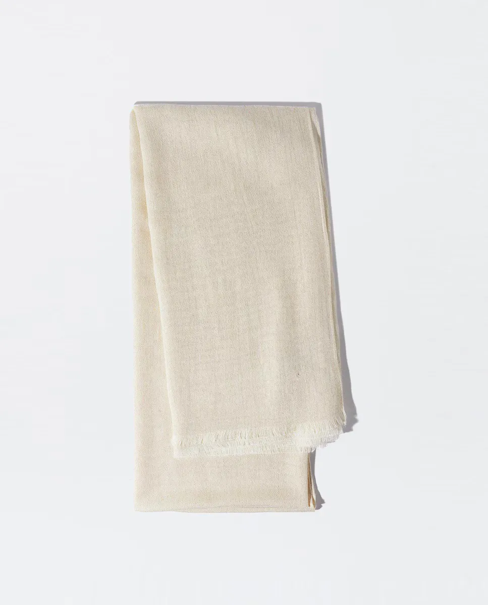 Простой платок в горошек Parfois, цвет Crudo
Простой платок в горошек Parfois, цвет Crudo