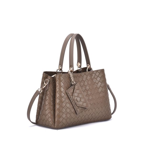 Сумка-мессенджер Maeve из тисненого сатина с плетеным узором Mellow World, коричневый
Сумка-мессенджер Maeve из тисненого сатина с плетеным узором Mellow World, коричневый