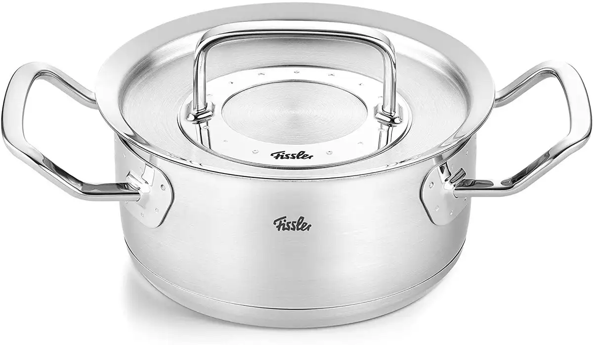 Сковорода Fissler "ORIGINAL-PROFI COLLECTION Сковорода", нержавеющая сталь 18/10, (2 шт.), с широким разливным бортиком, ручками из холодного металла. Сделано в Германии 4,6 л + Ø 24 см, цвет silberfarben
Сковорода Fissler "ORIGINAL-PROFI COLLECTION Сковорода", нержавеющая сталь 18/10, (2 шт.), с широким разливным бортиком, ручками из холодного металла. Сделано в Германии 4,6 л + Ø 24 см, цвет silberfarben