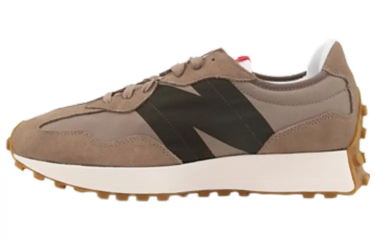 New Balance NB 327 Кроссовки Мужчины
New Balance NB 327 Кроссовки Мужчины