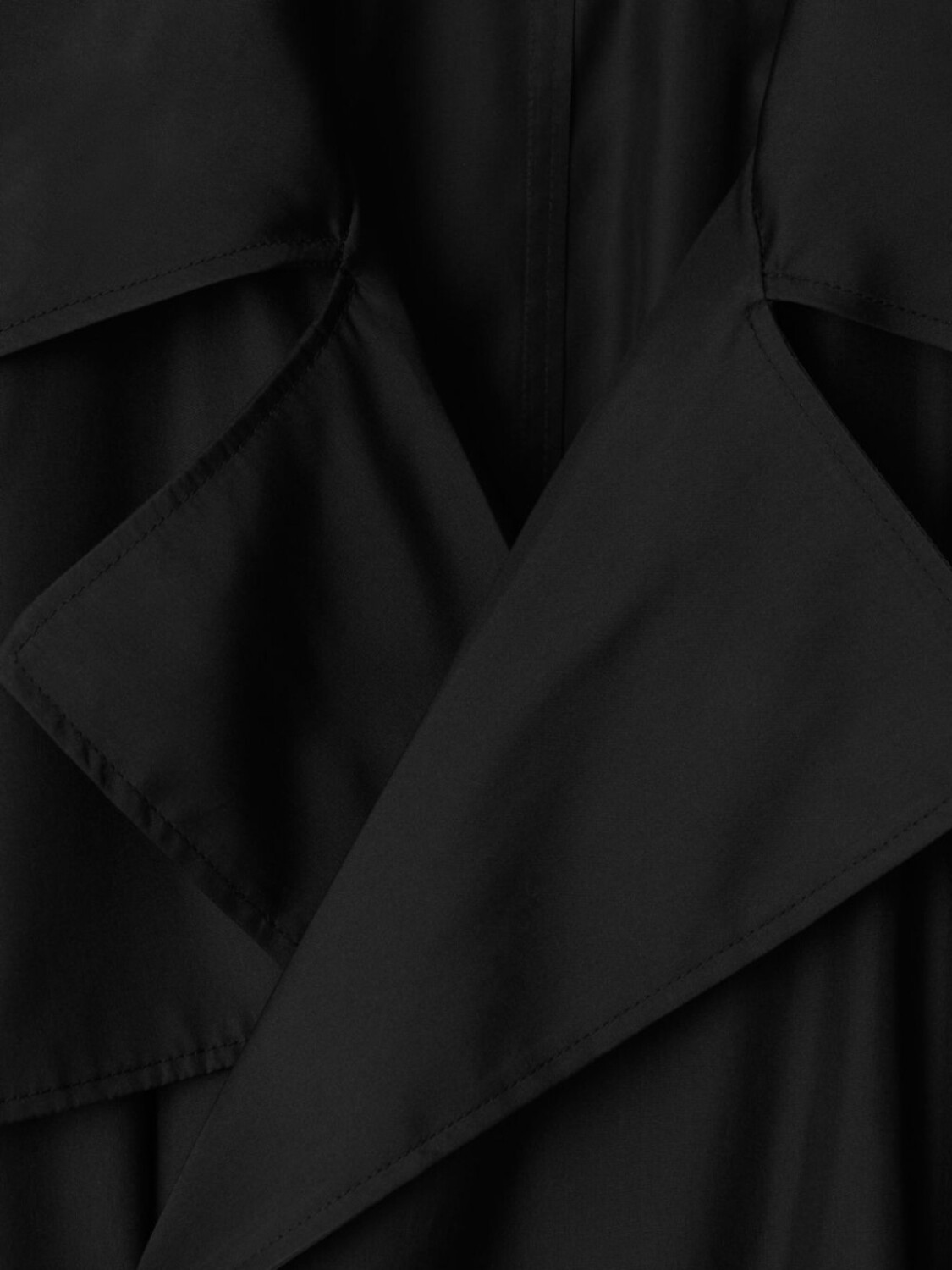 Burberry двубортный шелковый тренч, черный
Burberry двубортный шелковый тренч, черный