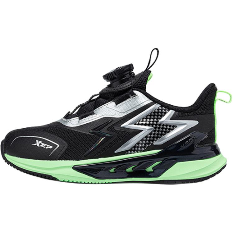 Детские кроссовки для детей от 3 до 7 лет XTEP, черный
Детские кроссовки для детей от 3 до 7 лет XTEP, черный