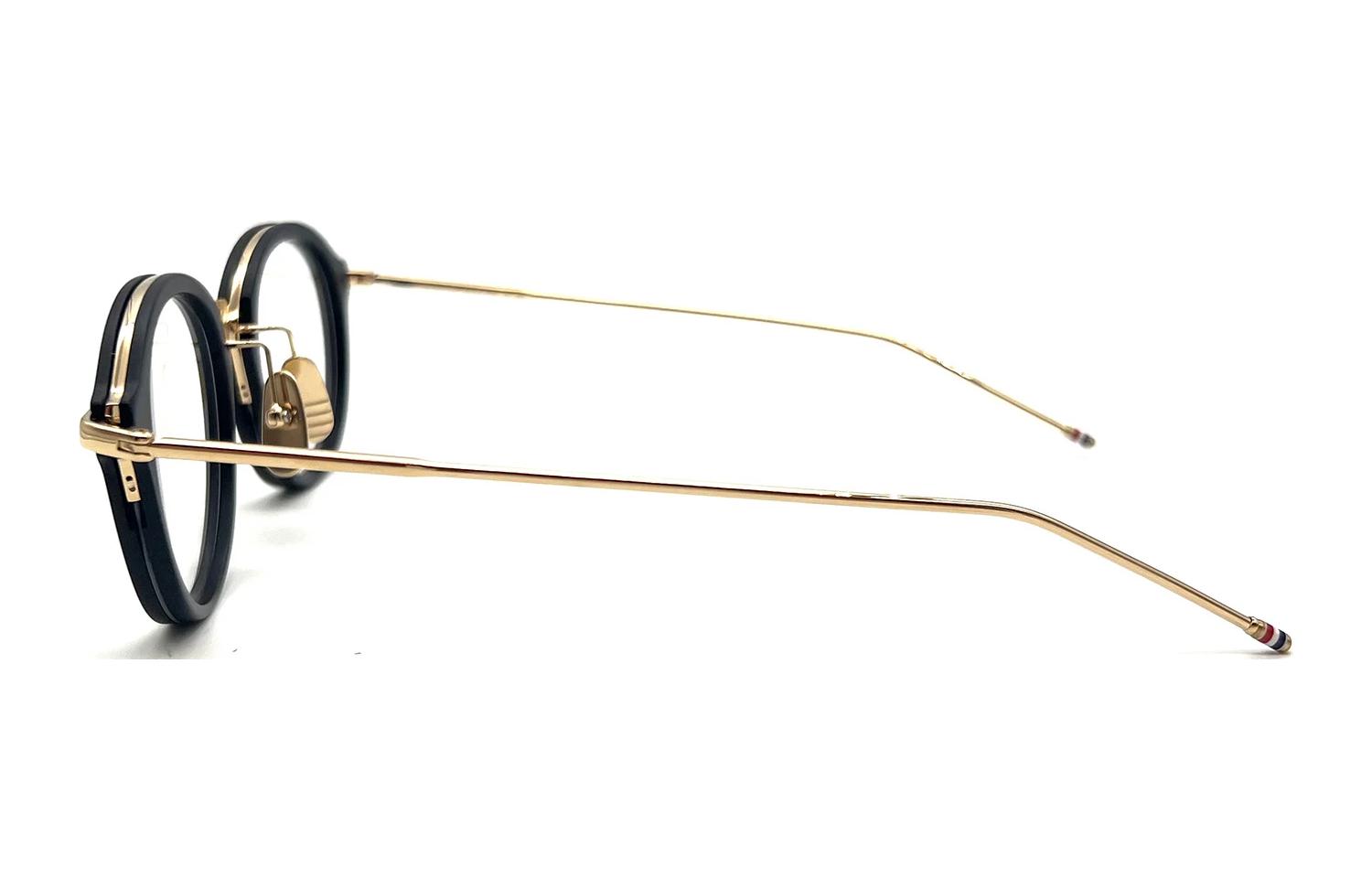 Очки с круглой оправой THOM BROWNE
Очки с круглой оправой THOM BROWNE