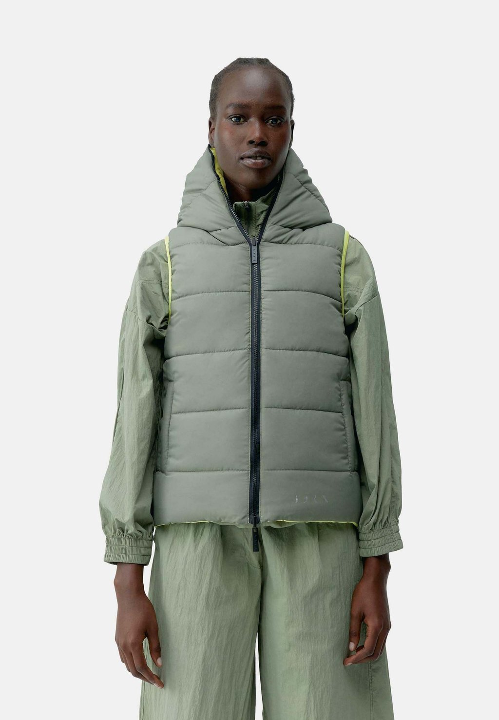 Жилет Born Living Yoga, желтый
Жилет Born Living Yoga, желтый