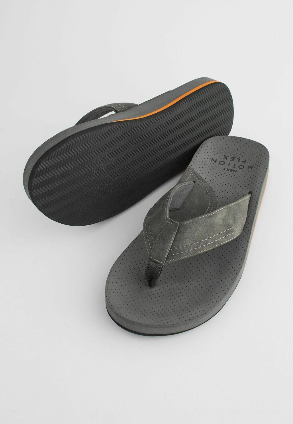 Сандалии с Т-образным ремешком Motionflex Next, темно-синие
Сандалии с Т-образным ремешком Motionflex Next, темно-синие