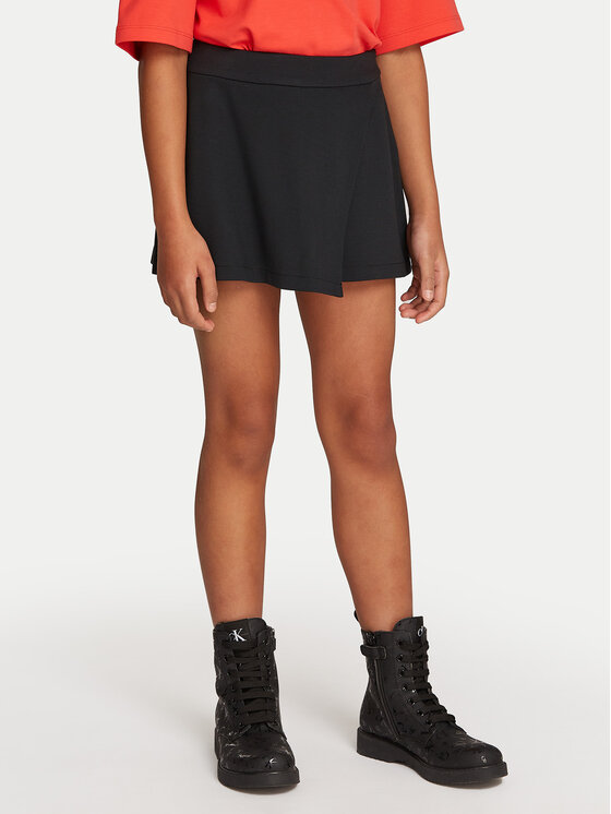 Юбка regular fit IG0IG02731 Calvin Klein Jeans, черный
Юбка regular fit IG0IG02731 Calvin Klein Jeans, черный