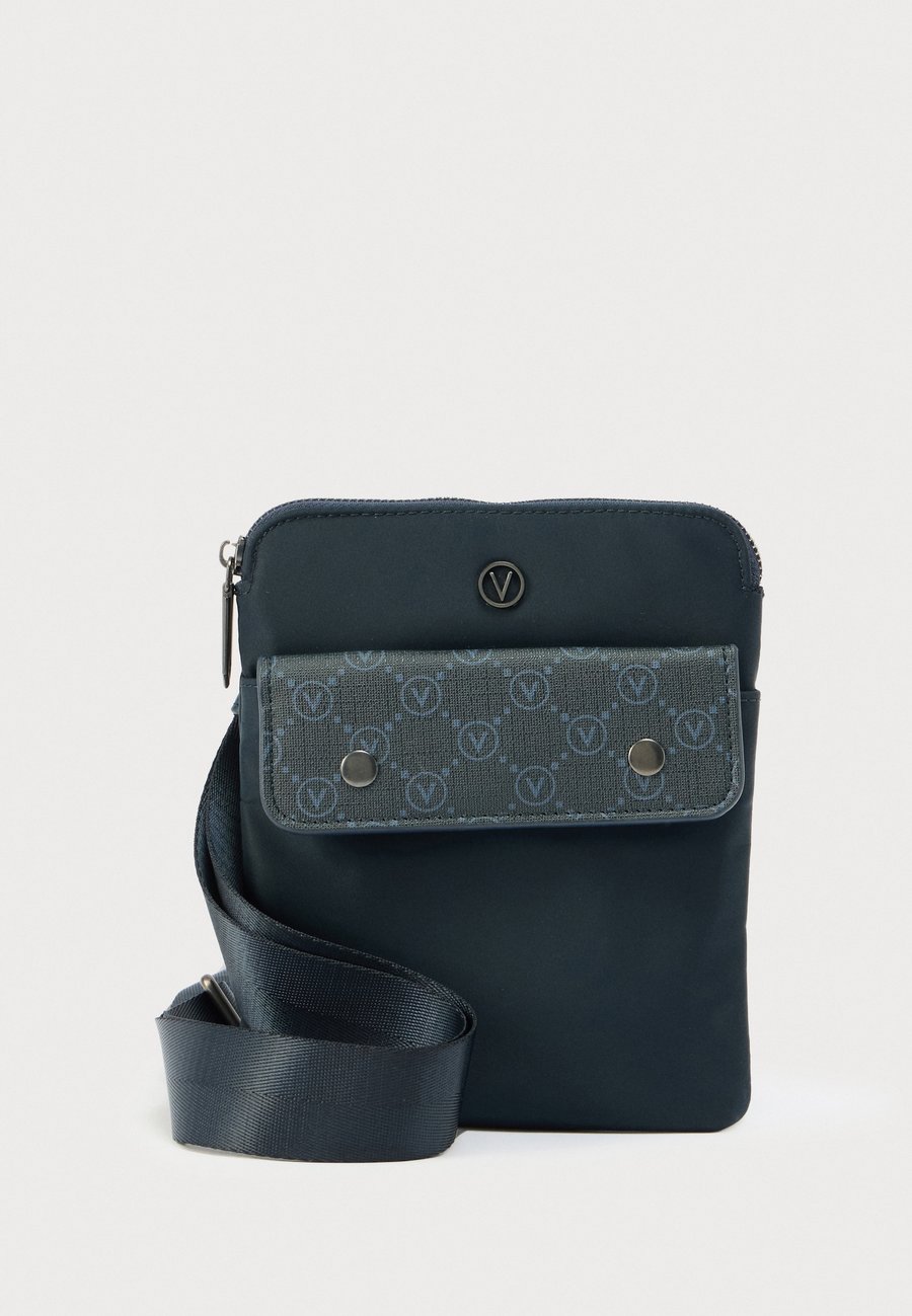 Сумка кросс-боди Valentino Bags NEMESYS, Blu Notte/Dark Blue
Сумка кросс-боди Valentino Bags NEMESYS, Blu Notte/Dark Blue