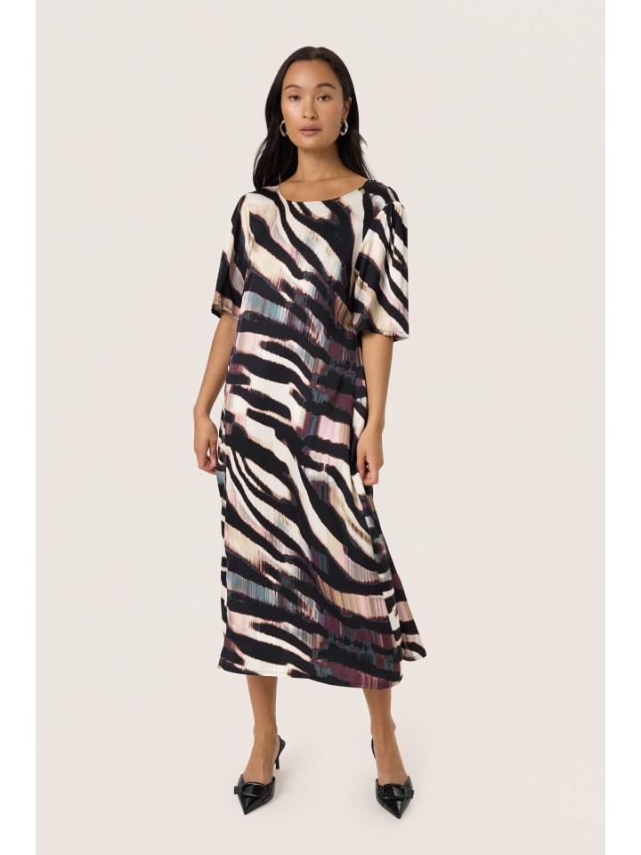 Soaked in Luxury Платье SLCiela прямого кроя с анималистическим принтом
Soaked in Luxury Платье SLCiela прямого кроя с анималистическим принтом