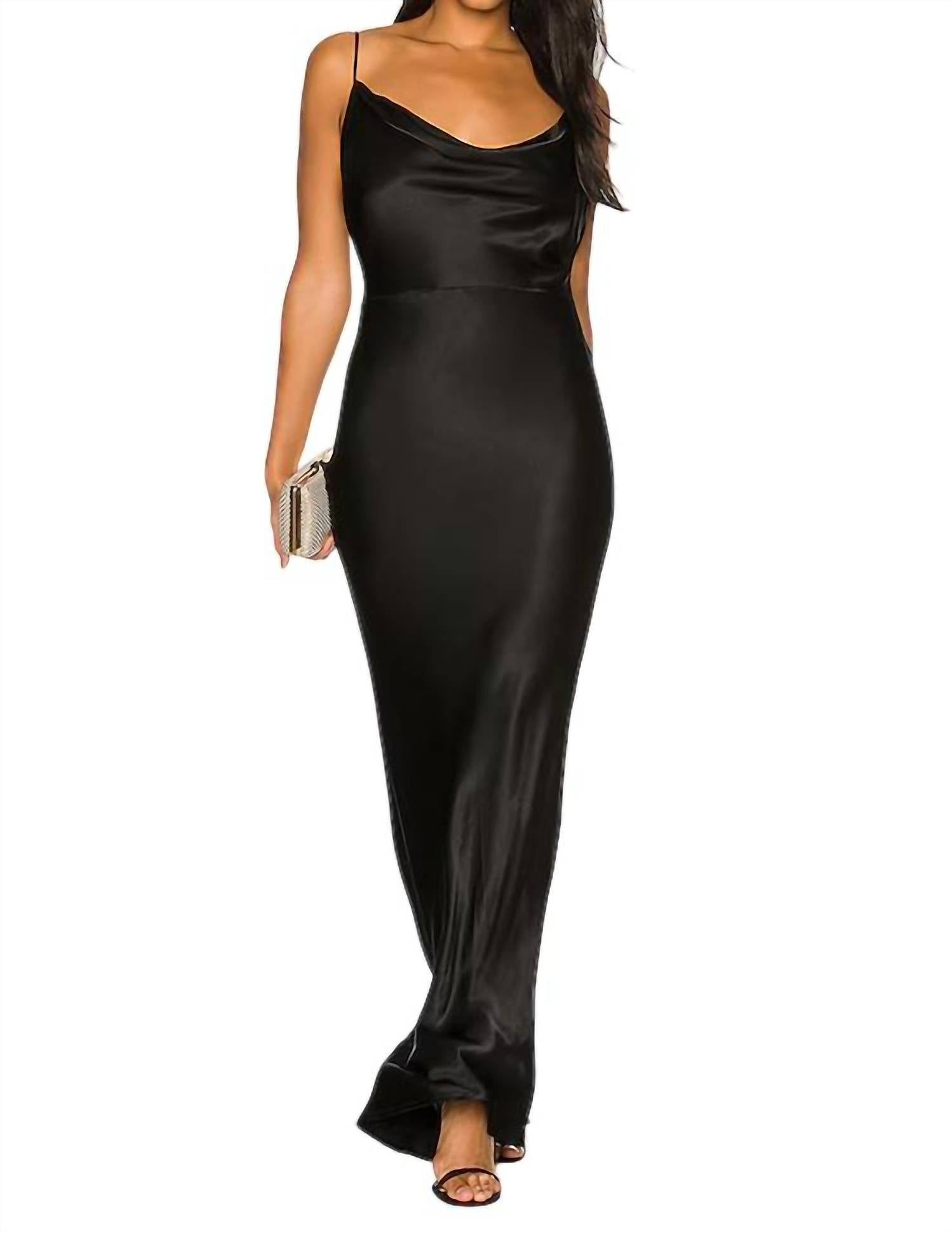 Платье Лилит в черном цвете LOVERS & FRIENDS
Платье Лилит в черном цвете LOVERS & FRIENDS