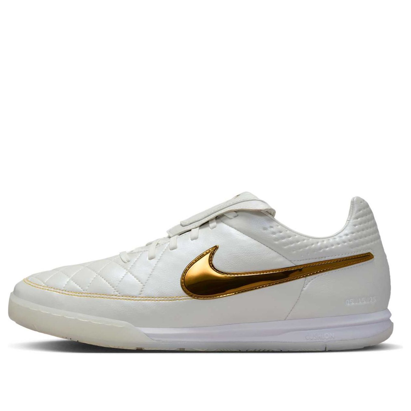 Кроссовки Nike x Ronaldinho Tiempo Legend 'Touch of Gold'
Кроссовки Nike x Ronaldinho Tiempo Legend 'Touch of Gold'