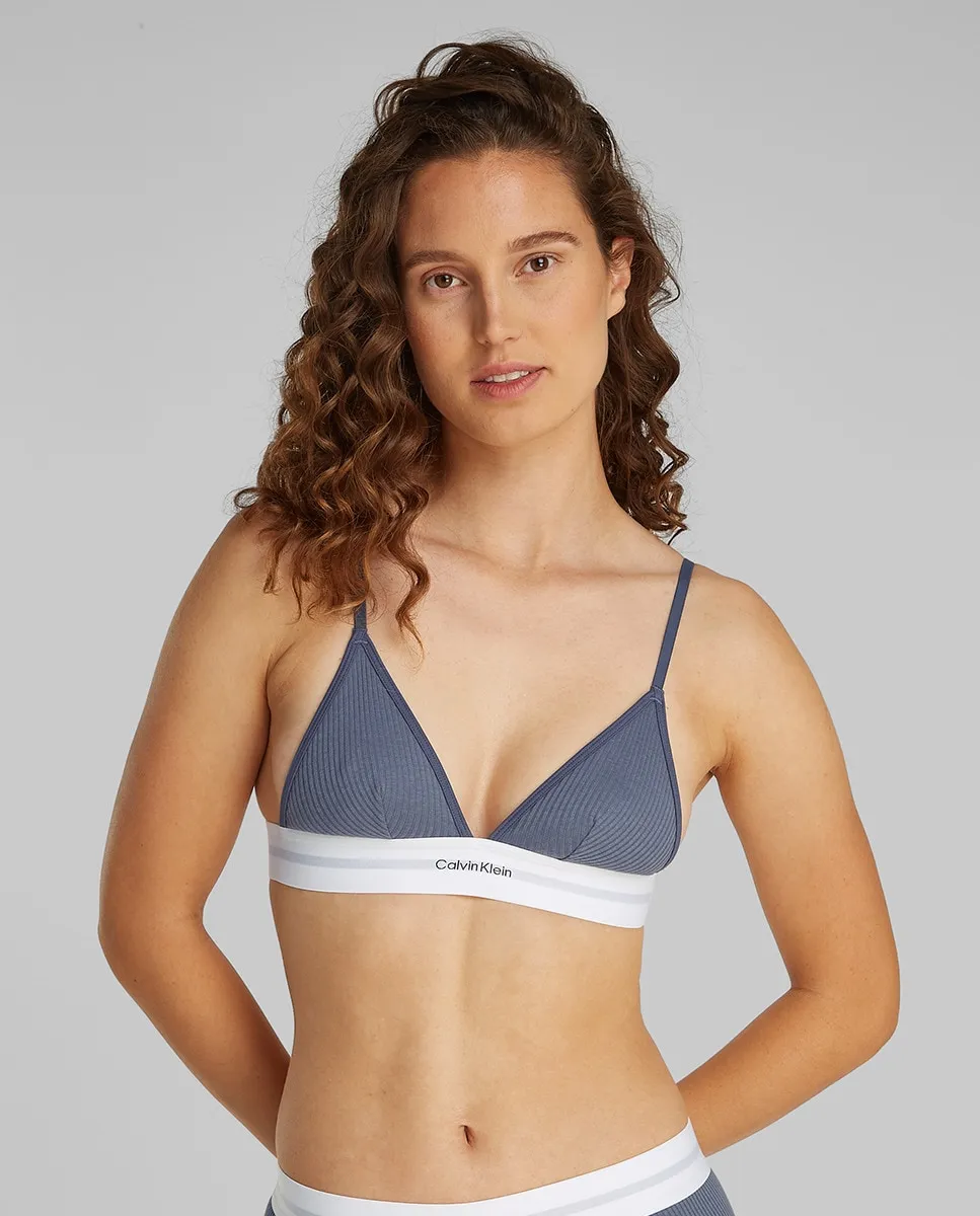 Бюстгальтер с треугольными чашками без вспененного материала MODAL RIB Calvin Klein, серый
Бюстгальтер с треугольными чашками без вспененного материала MODAL RIB Calvin Klein, серый