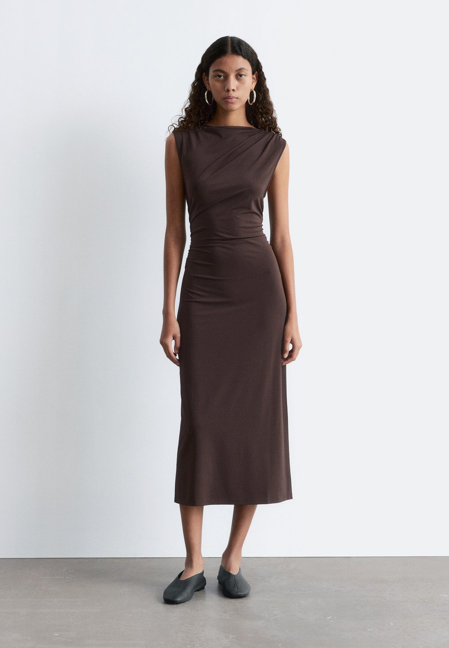 Платье & other stories Jersey dress, Dark Brown
Платье & other stories Jersey dress, Dark Brown