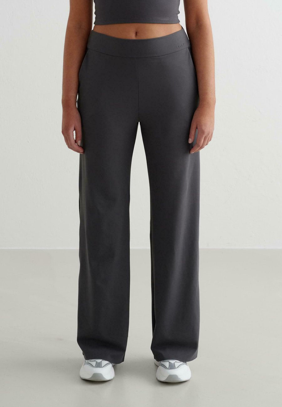 Брюки aim’n Trousers, Grey
Брюки aim’n Trousers, Grey
