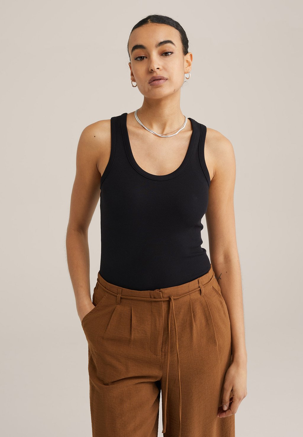 Топ WE Fashion, черный
Топ WE Fashion, черный