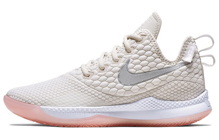 Мужские баскетбольные кроссовки Nike Witness 3
Мужские баскетбольные кроссовки Nike Witness 3