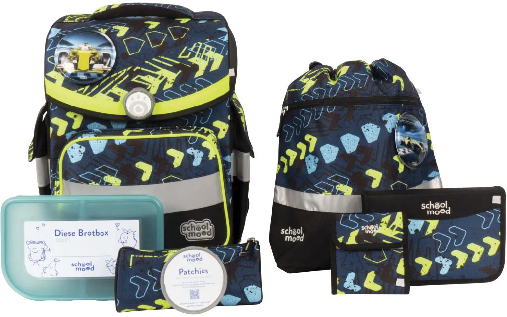 Школьная сумка SCHOOL-MOOD "Timeless, Elias (гоночная машина)", световозвращающие поверхности, со светодиодной вставкой; изготовлен из переработанного материала, цвет Elias
Школьная сумка SCHOOL-MOOD "Timeless, Elias (гоночная машина)", световозвращающие поверхности, со светодиодной вставкой; изготовлен из переработанного материала, цвет Elias