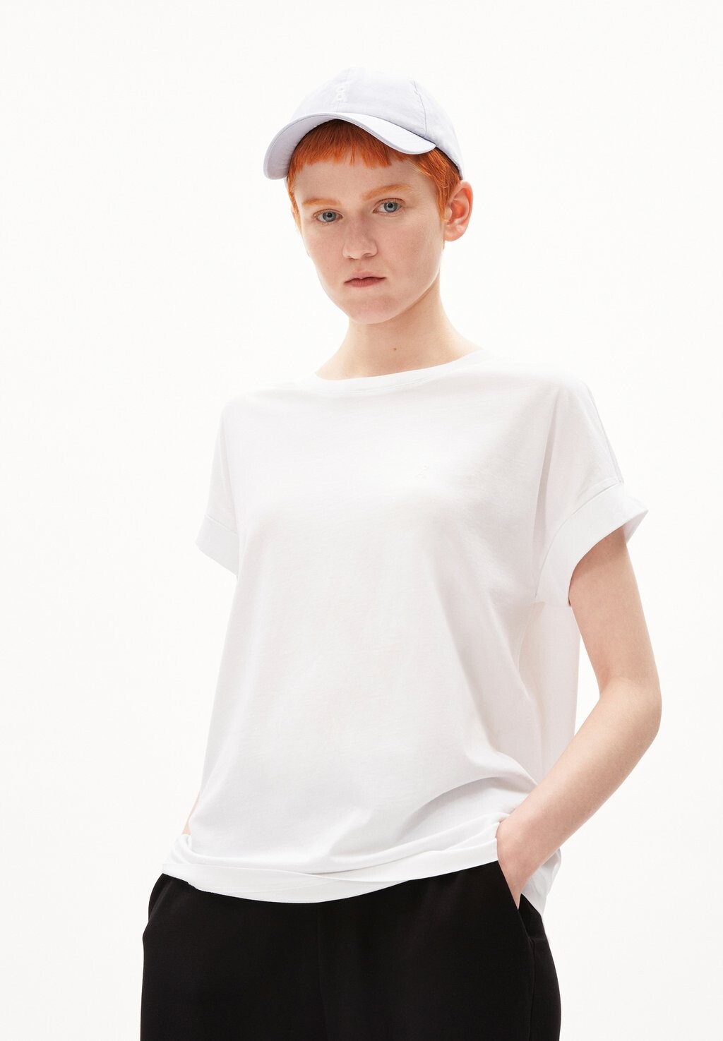 Футболка базовая IDAA LOGO ARMEDANGELS, цвет white
Футболка базовая IDAA LOGO ARMEDANGELS, цвет white