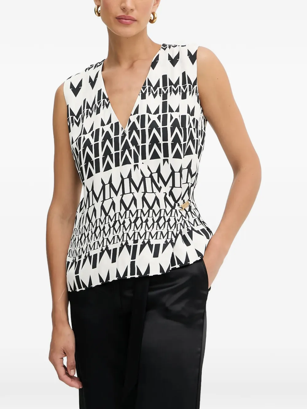 Топ с геометричным принтом Marciano By Guess, белый
Топ с геометричным принтом Marciano By Guess, белый