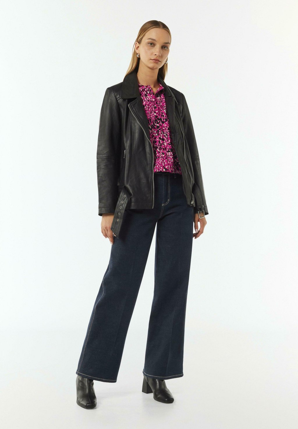 Блузка на пуговицах comma casual identity, розовый
Блузка на пуговицах comma casual identity, розовый