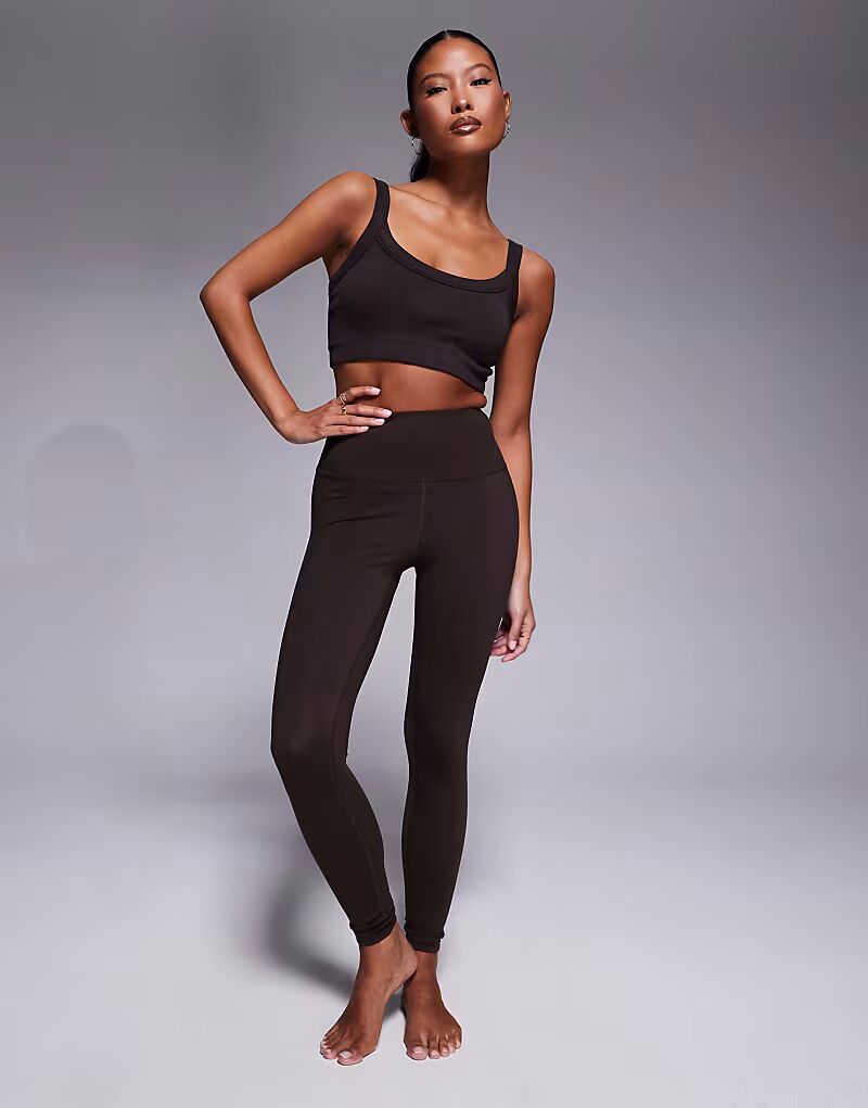 4505 Petite Icon мягкие леггинсы для йоги с высокой талией шоколадного цвета
4505 Petite Icon мягкие леггинсы для йоги с высокой талией шоколадного цвета