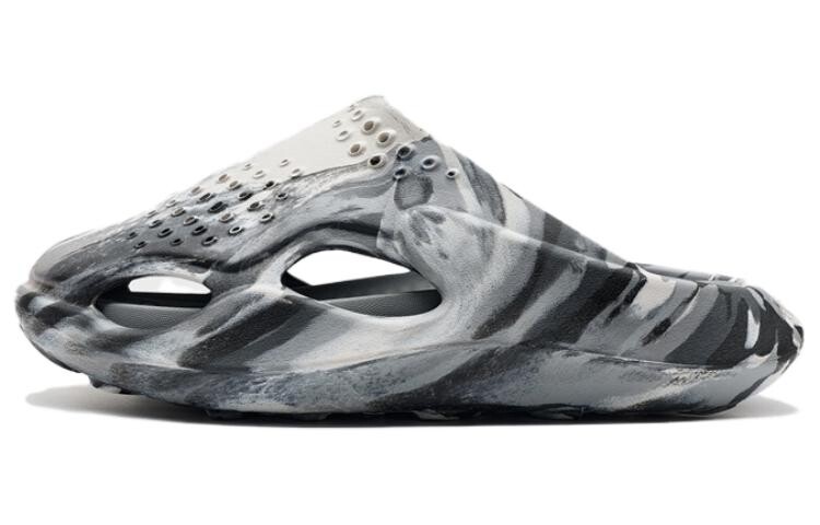 Пляжные сандалии мужские белые/серые Xtep
Пляжные сандалии мужские белые/серые Xtep