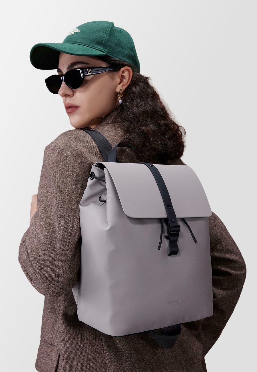 Рюкзак Gaston Luga Rucksack, Taupe
Рюкзак Gaston Luga Rucksack, Taupe