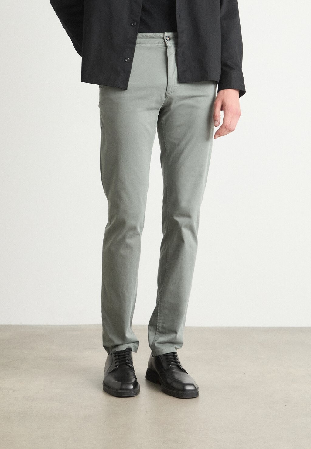 Брюки SLIM BOSS, серый
Брюки SLIM BOSS, серый