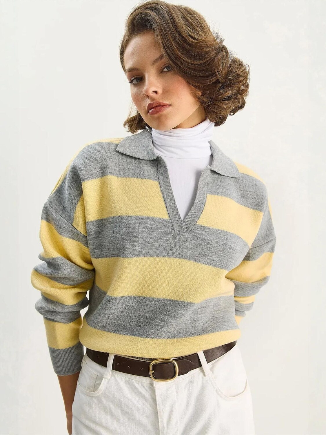 Bianco Lucci Свитер в крапчато-сером цвете
Bianco Lucci Свитер в крапчато-сером цвете