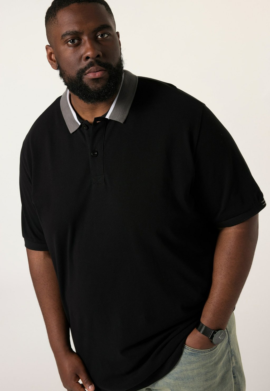 Поло STHUGE, черный
Поло STHUGE, черный