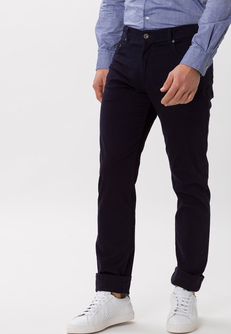 Джинсы прямого кроя STYLE COOPER REGULAR FIT BRAX, цвет dunkelblau
Джинсы прямого кроя STYLE COOPER REGULAR FIT BRAX, цвет dunkelblau