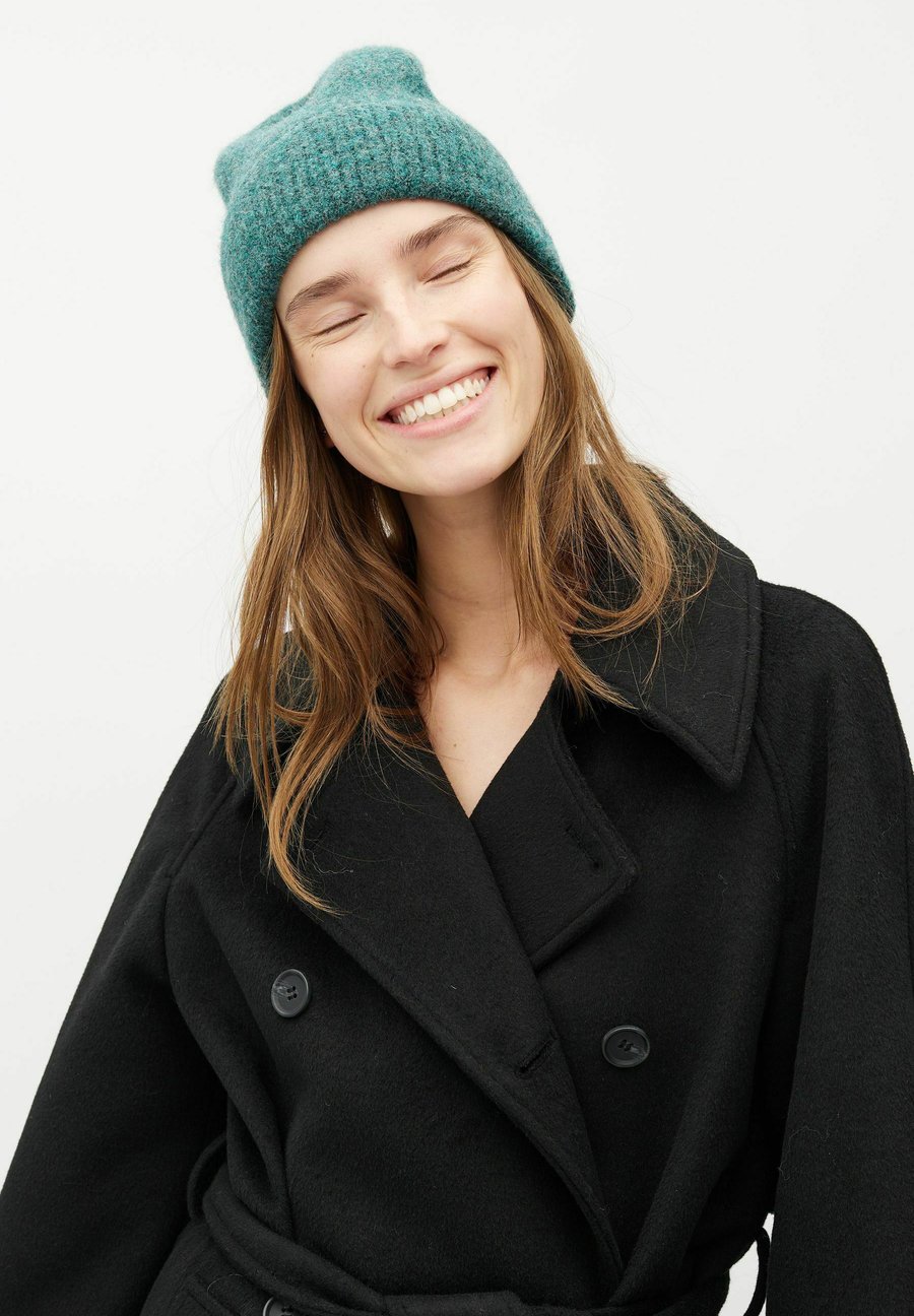 Шапка mbyM MUSKAN-M, Aquifer/Turquoise
Шапка mbyM MUSKAN-M, Aquifer/Turquoise