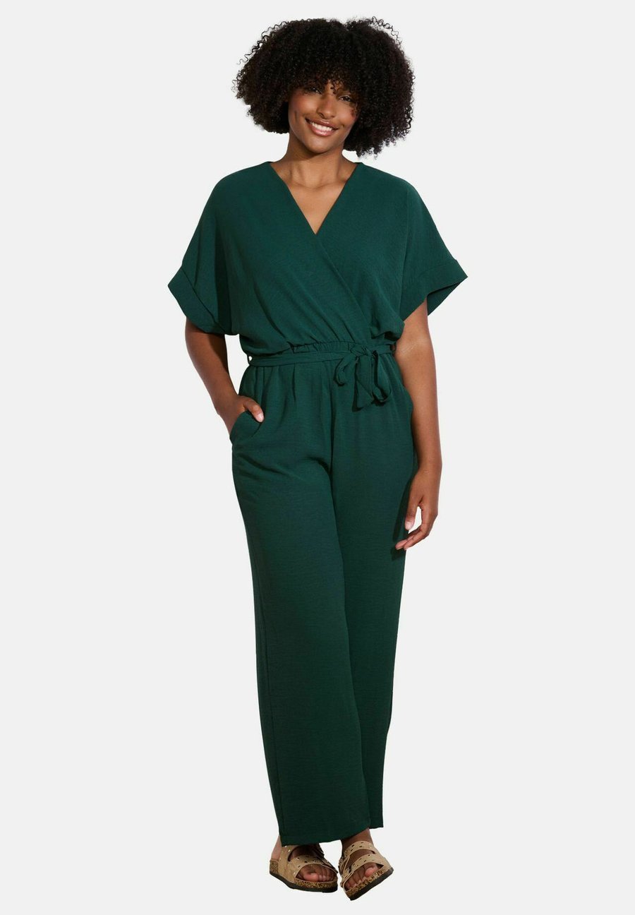 Комбинезон LolaLiza Jumpsuit, Green Emerald/Green
Комбинезон LolaLiza Jumpsuit, Green Emerald/Green