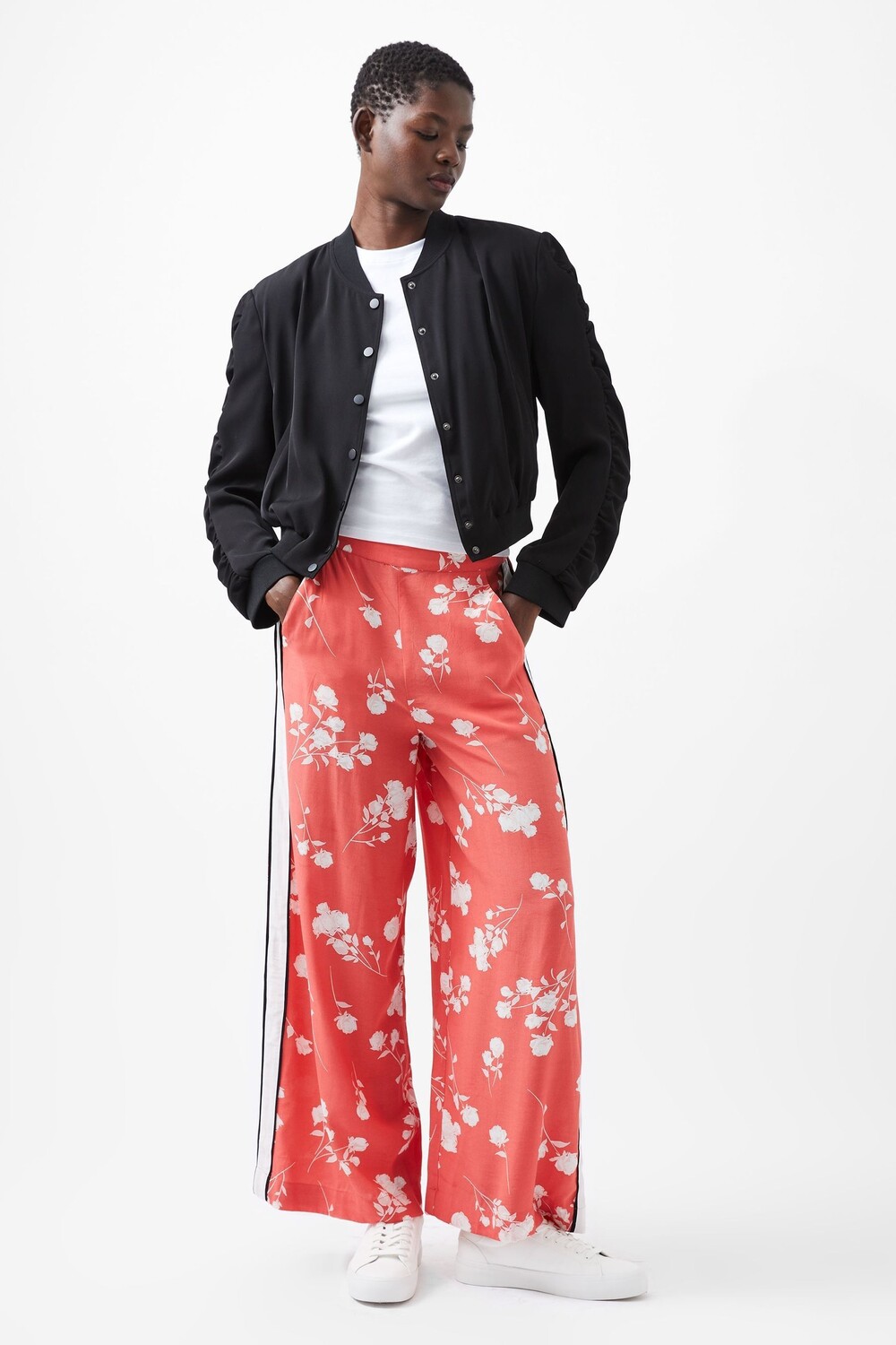 Harrie костюм бомбер куртка French Connection, черный
Harrie костюм бомбер куртка French Connection, черный