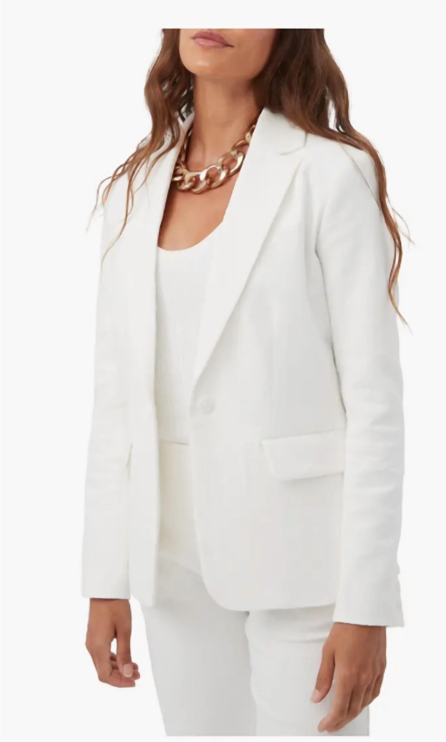 Хабанера Блейзер в зимнем белом Trina Turk
Хабанера Блейзер в зимнем белом Trina Turk