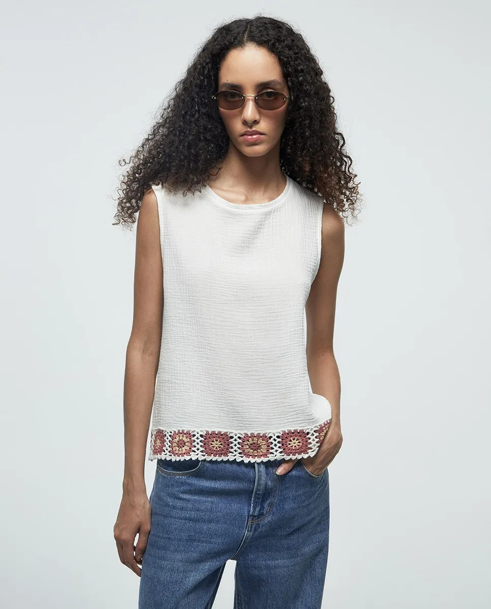 Футболка с кружевной отделкой Sfera, белый
Футболка с кружевной отделкой Sfera, белый