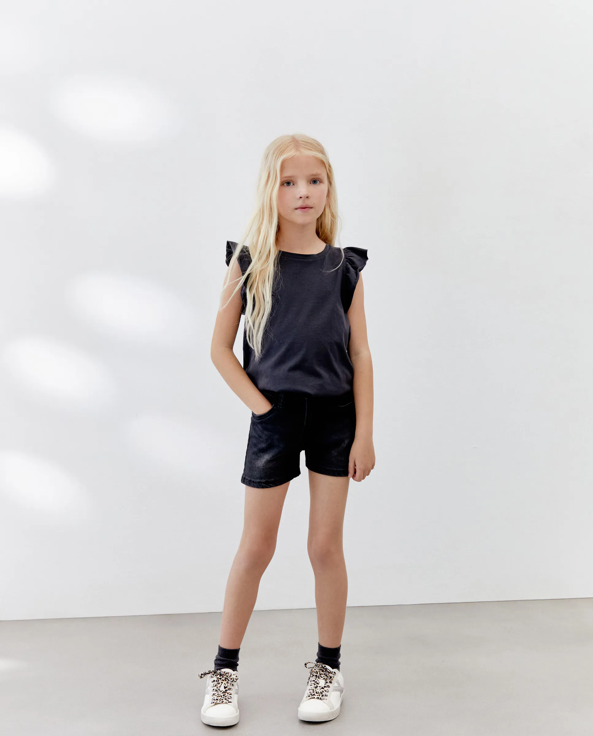 Детские джинсовые шорты базовые однотонные Kids El Corte Inglés, черный
Детские джинсовые шорты базовые однотонные Kids El Corte Inglés, черный