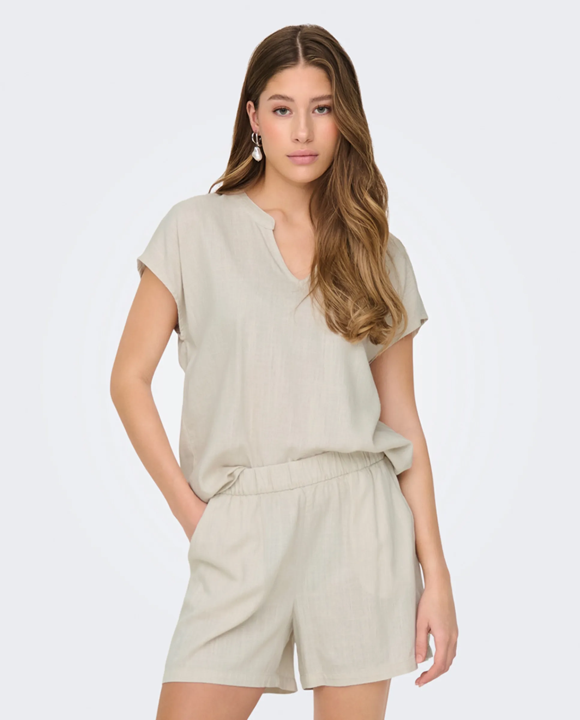 Женская льняная футболка с коротким рукавом Jdy, бежевый 
Женская льняная футболка с коротким рукавом Jdy, бежевый